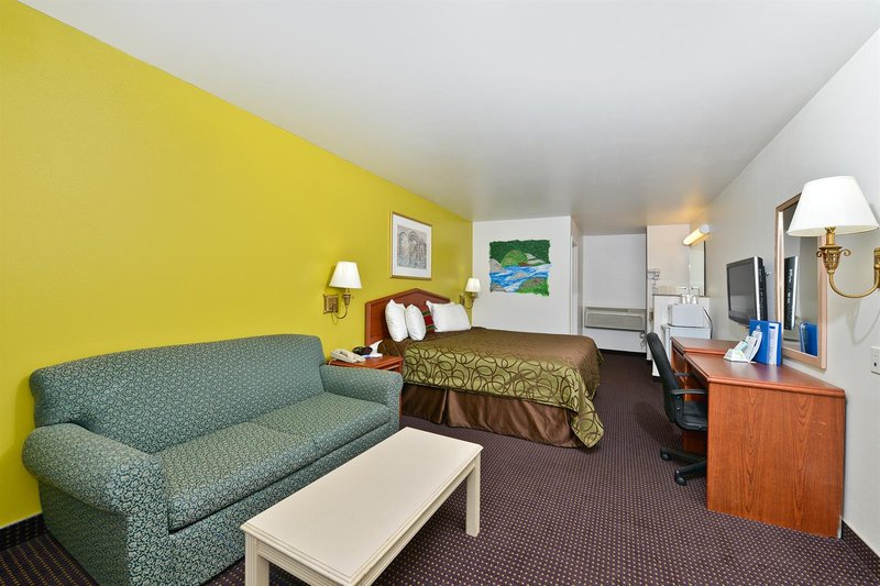 Americas Best Value Inn - Hazlehurst, GA