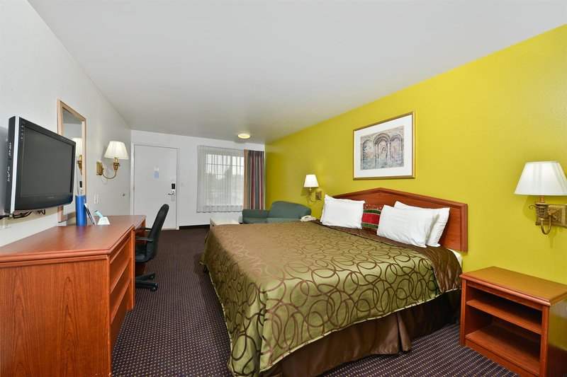 Americas Best Value Inn - Hazlehurst, GA