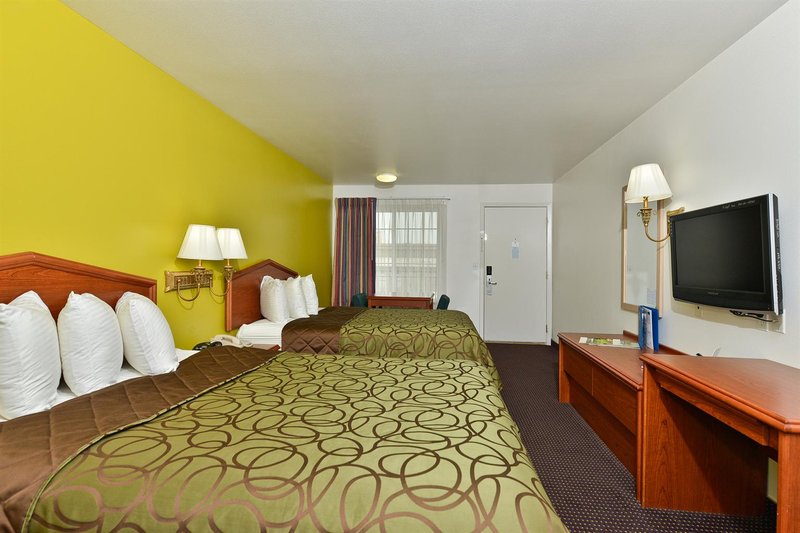 Americas Best Value Inn - Hazlehurst, GA