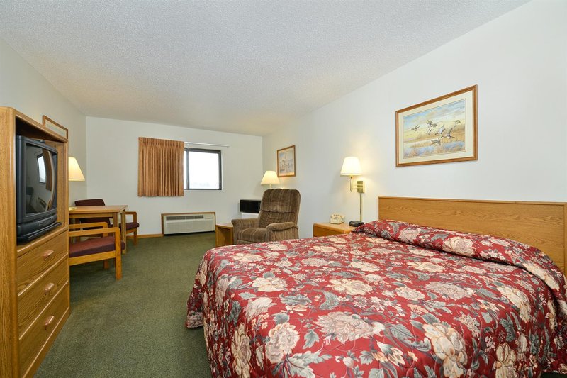 Americas Best Value Inn - Manchester, IA