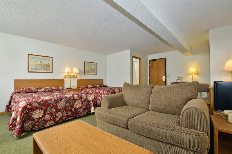 Americas Best Value Inn - Manchester, IA