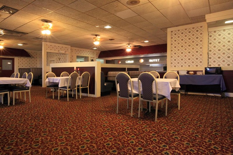 Americas Best Value Inn - Newton, IA