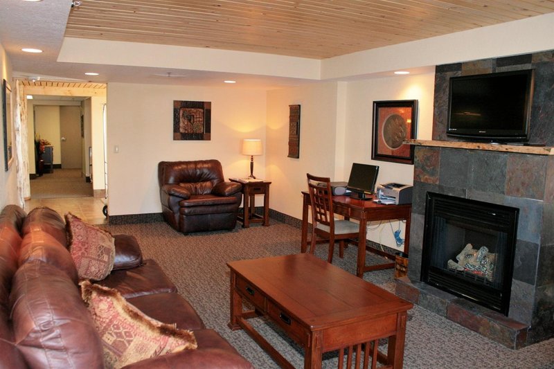 Americas Best Value Inn - Rapid City, SD