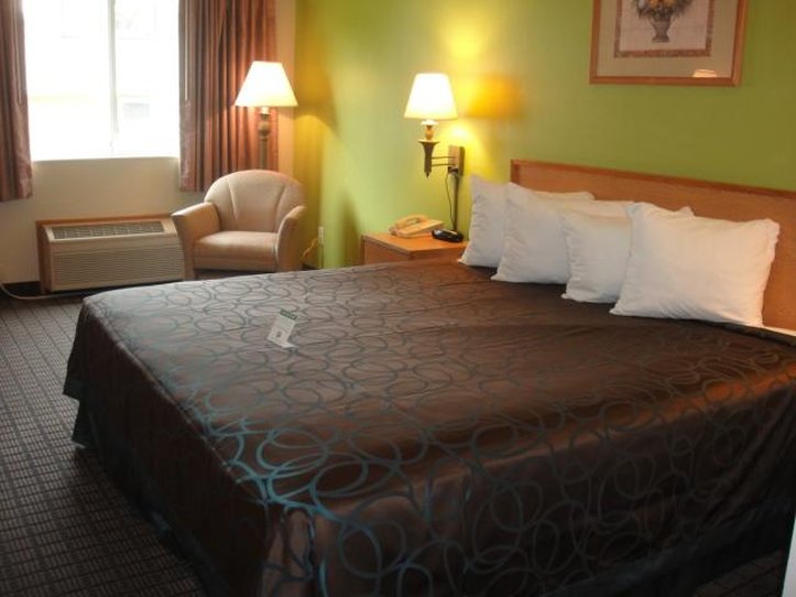 Americas Best Value Inn - Geneseo, IL