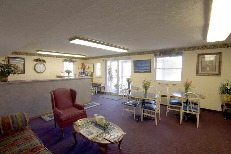 Americas Best Value Inn Litchfield - Litchfield, IL