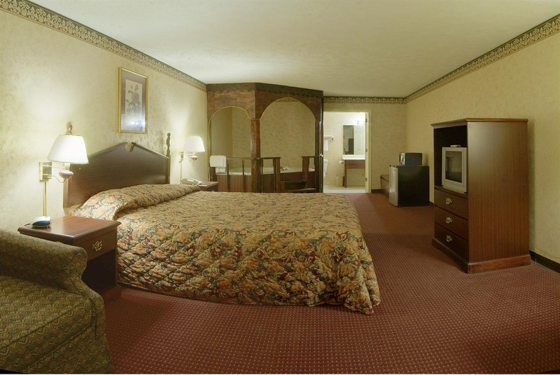 Americas Best Value Inn & Suites - Mount Pleasant, TN