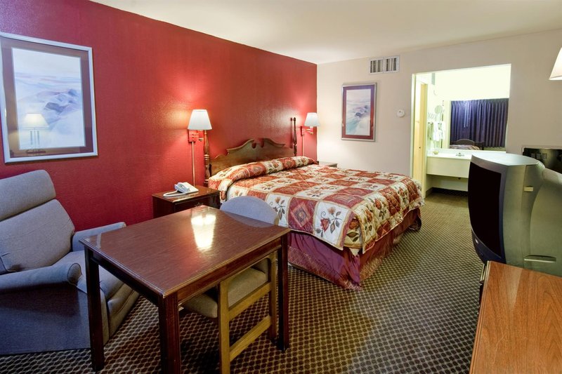 Americas Best Value Inn - Forest, MS