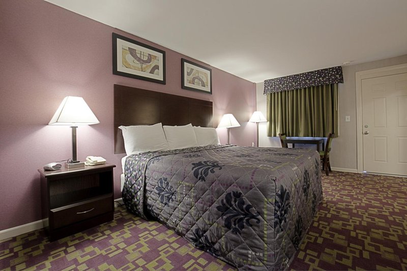 Americas Best Value Inn Holyoke Springfield - Holyoke, MA