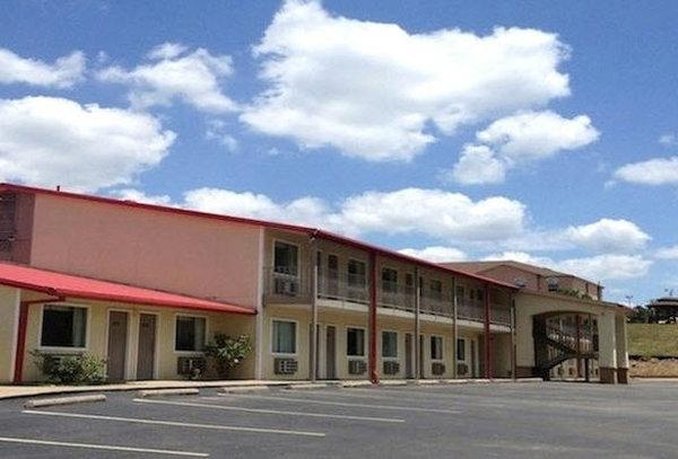 Economy Inn - Buffalo, TX