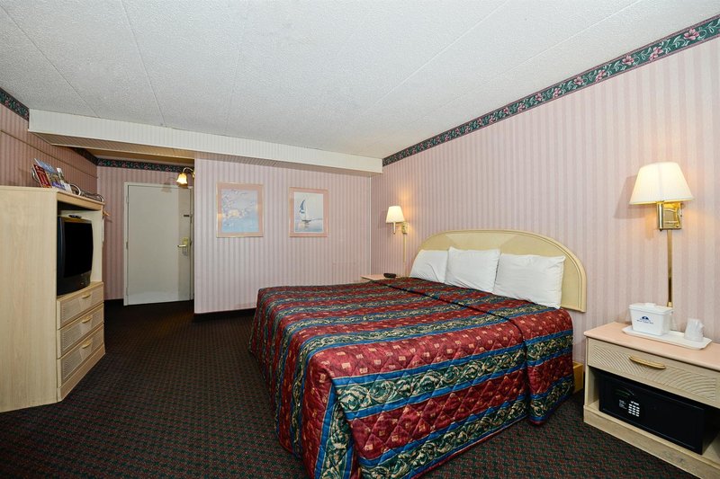 Americas Best Value Inn - Benton Harbor, MI