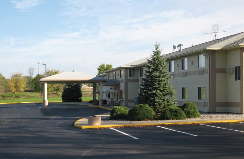 Americas Best Value Inn Charlotte, Mi - Charlotte, MI