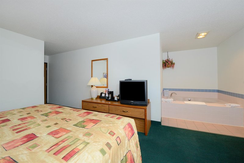 Americas Best Value Inn Charlotte, Mi - Charlotte, MI