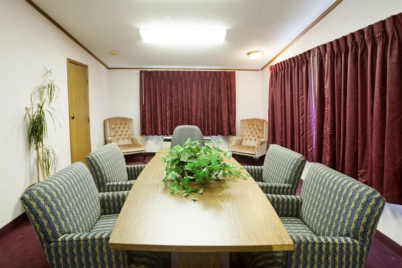 Americas Best Value Inn - Monroe, MI