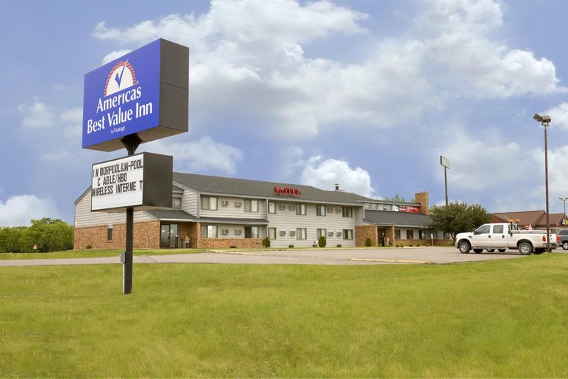 Americas Best Value Inn - Clearwater, MN