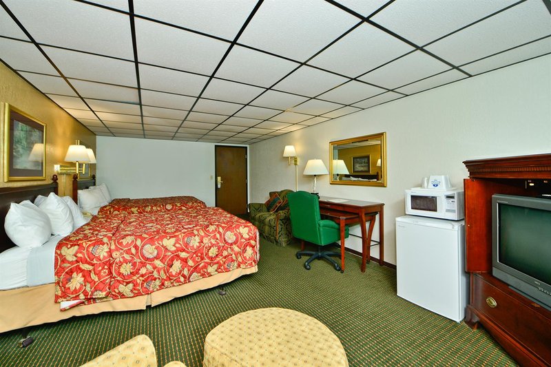 Americas Best Value Inn - Clearwater, MN