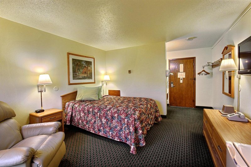 Fergus Inn - Fergus Falls, MN