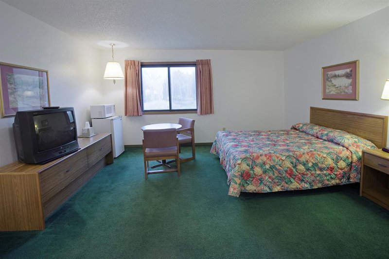 Americas Best Value Inn - Finlayson, MN