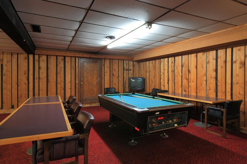 Americas Best Value Inn - Hinckley, MN