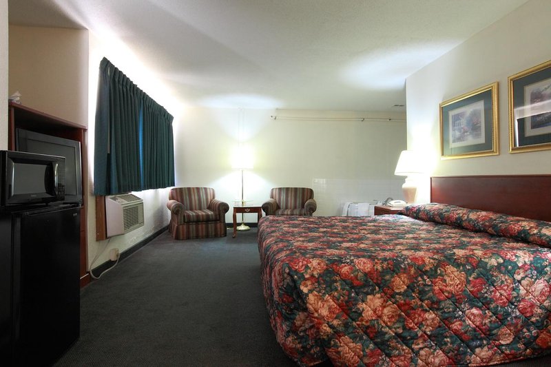 Americas Best Value Inn - Northfield, MN