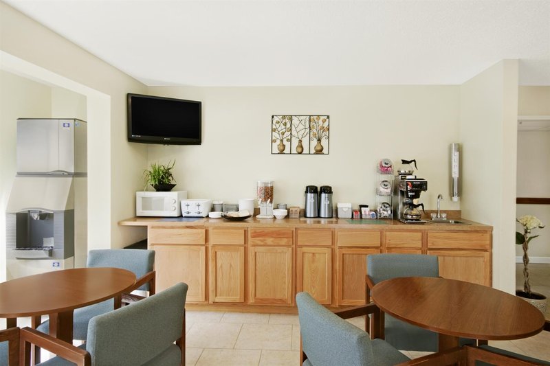 Americas Best Value Inn & Suites - Cabool, MO