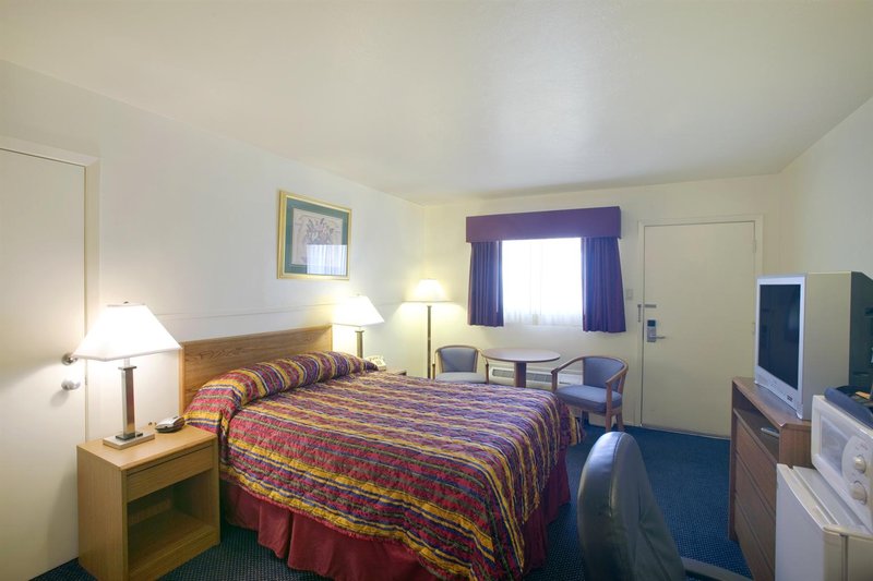 Americas Best Value Inn - Monahans, TX
