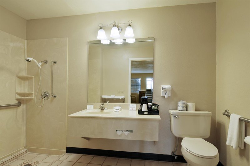 Americas Best Value Inn - New Boston, TX