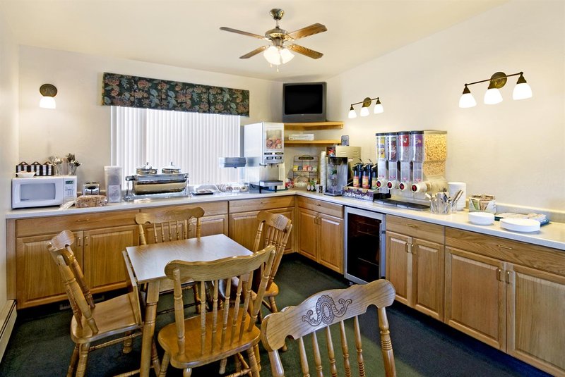 Americas Best Value Inn - Powell, WY