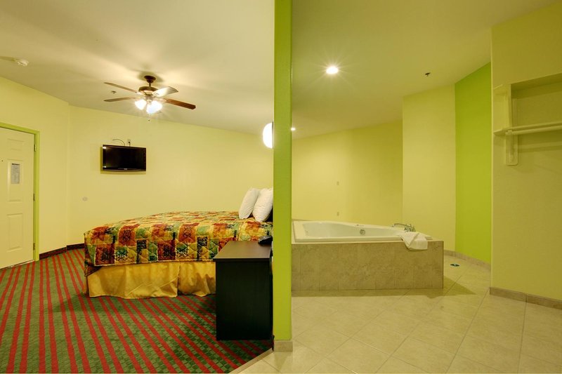 Americas Best Value Inn - San Benito, TX