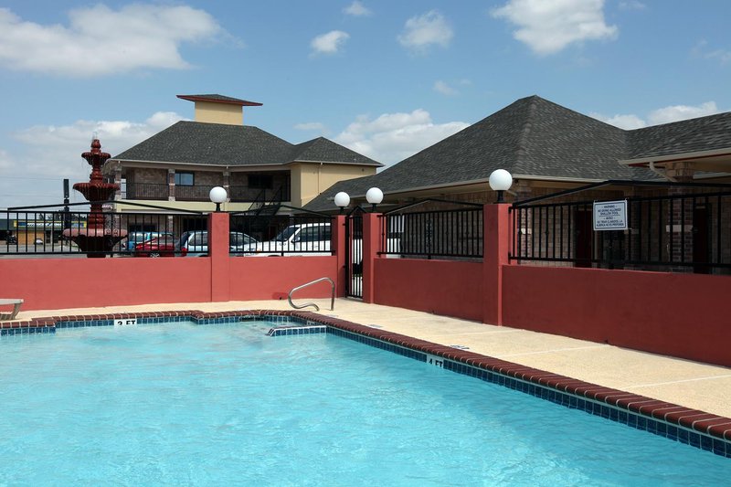 Americas Best Value Inn - San Benito, TX