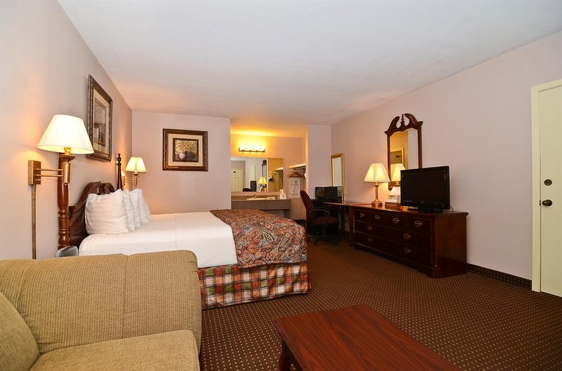 Americas Best Value Inn - Sealy, TX