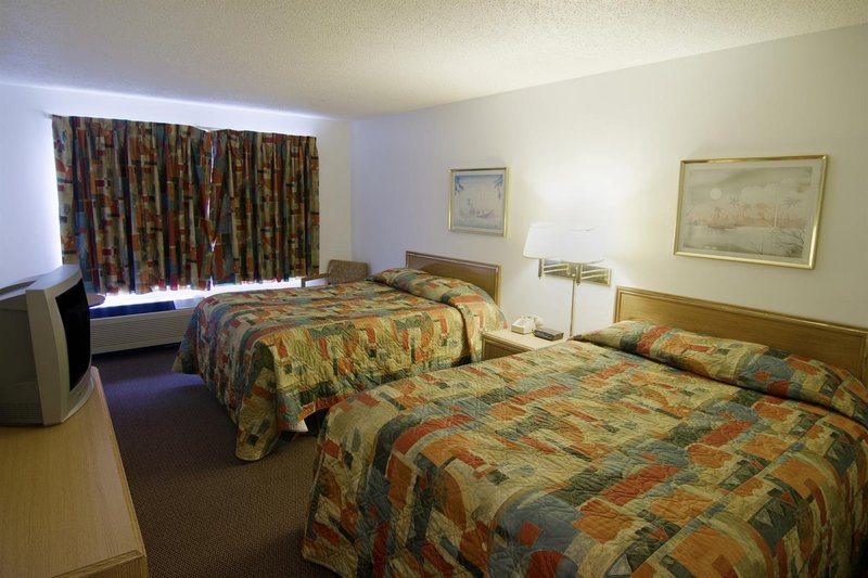 Americas Best Value Inn - Fort Atkinson, WI