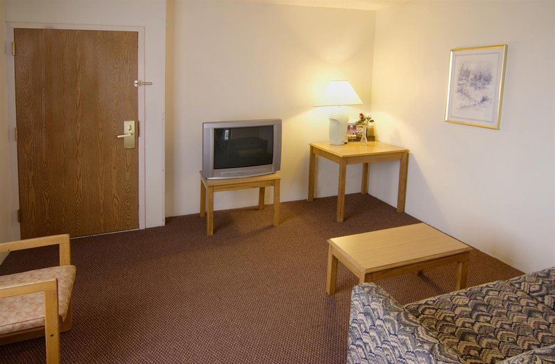 Americas Best Value Inn - Fort Atkinson, WI