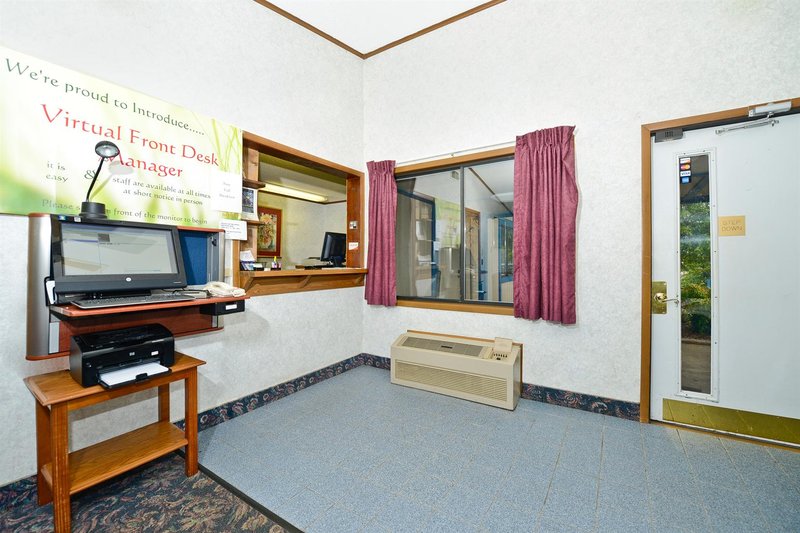 Americas Best Value Inn - Covington, VA