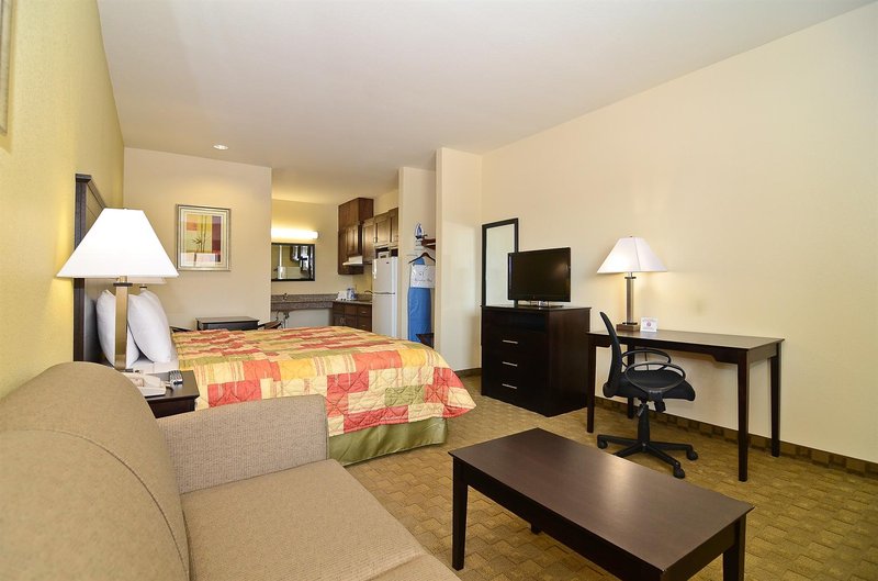 Americas Best Value Inn & Suites Tomball - Tomball, TX