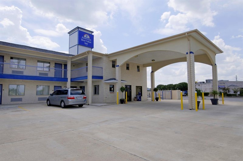Americas Best Value Inn - Waller, TX