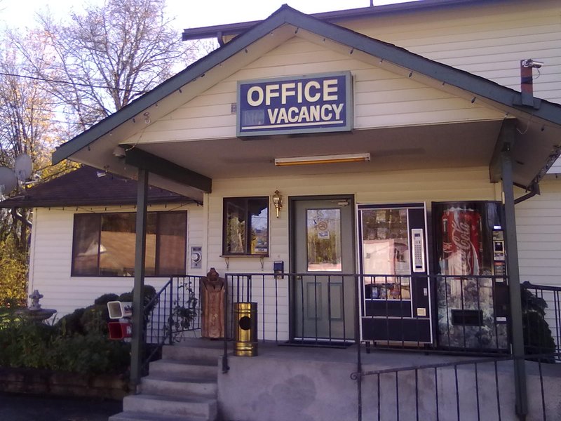Monroe Motel - Monroe, WA
