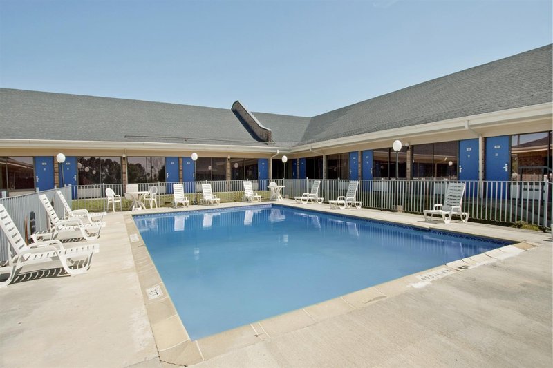 Americas Best Value Inn - Forest, MS
