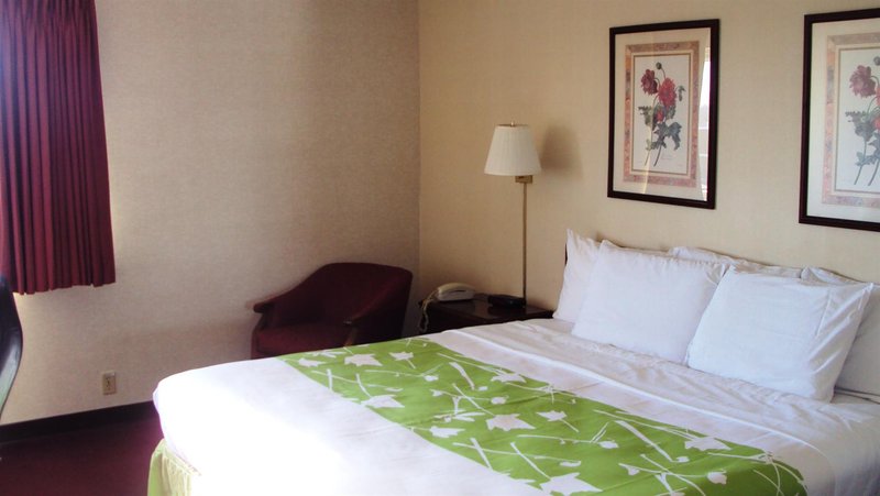 Americas Best Value Inn / Troy - Troy, MO