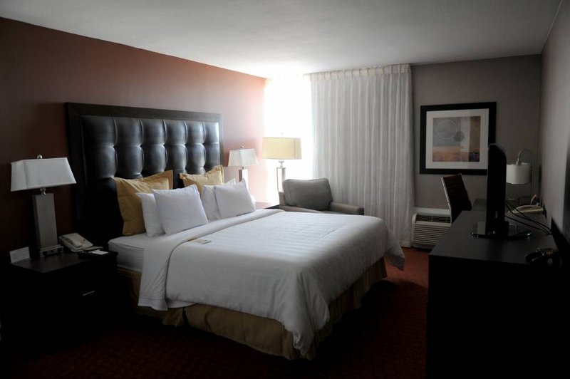 Crowne Plaza SACRAMENTO NORTHEAST - Rio Linda, CA