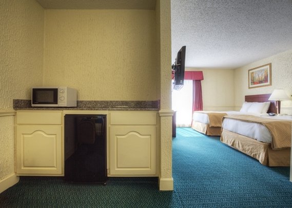 Quality Suites - Cincinnati, OH