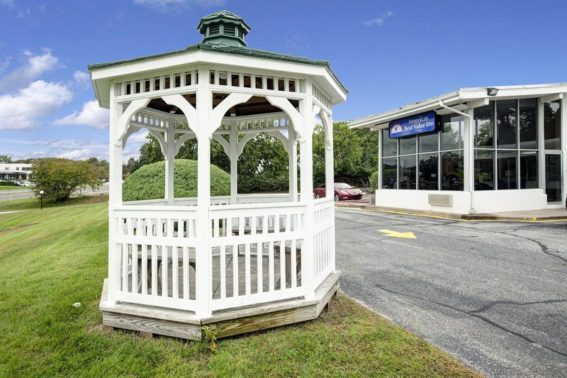 Americas Best Value Inn - Smithtown, NY