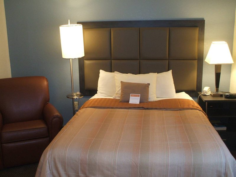 Candlewood Suites DETROIT-ANN ARBOR - Tecumseh, MI