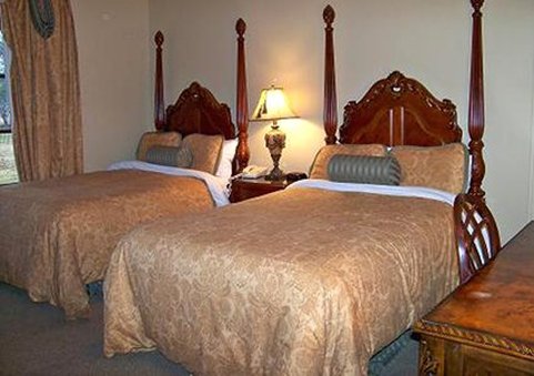Parc England Hotel - Alexandria, LA