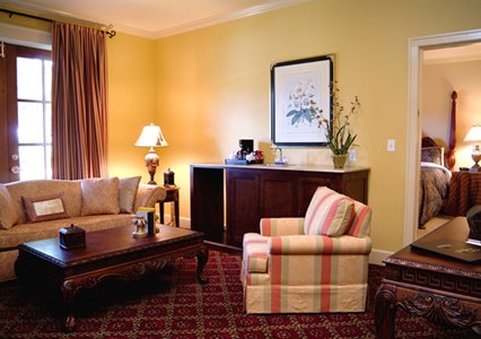 Parc England Hotel - Alexandria, LA