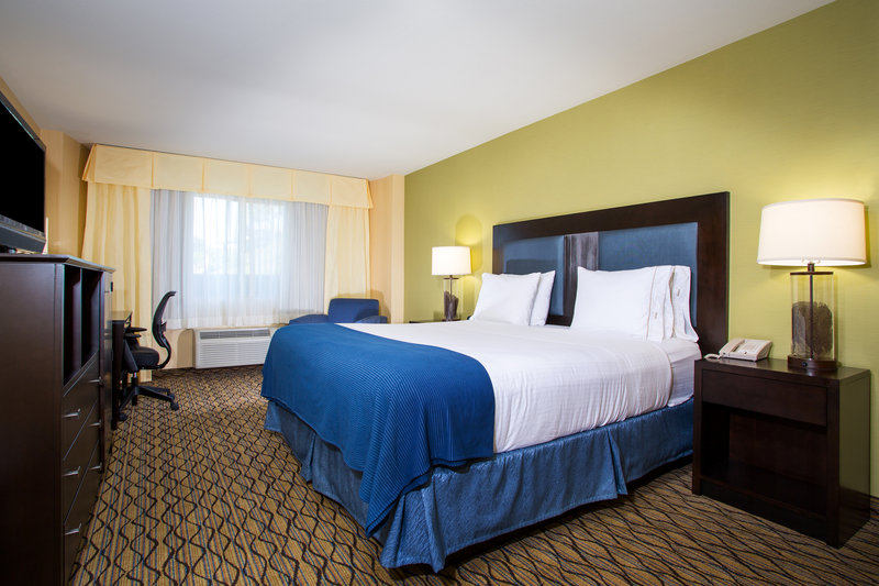 Holiday Inn Express Redwood City-Central - Redwood City, CA