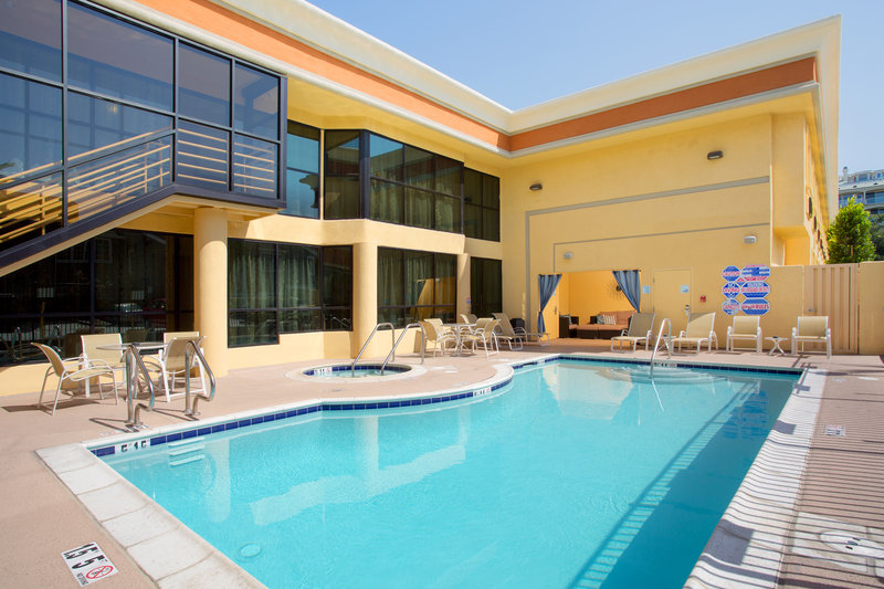 Holiday Inn Express Redwood City-Central - Redwood City, CA