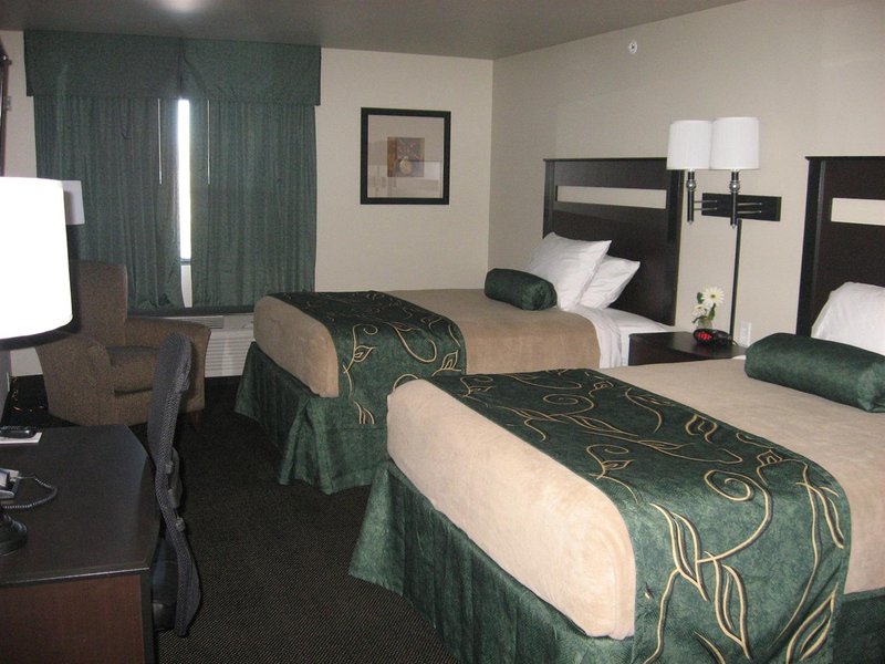 Oak Tree Inn - Glenwood, MN