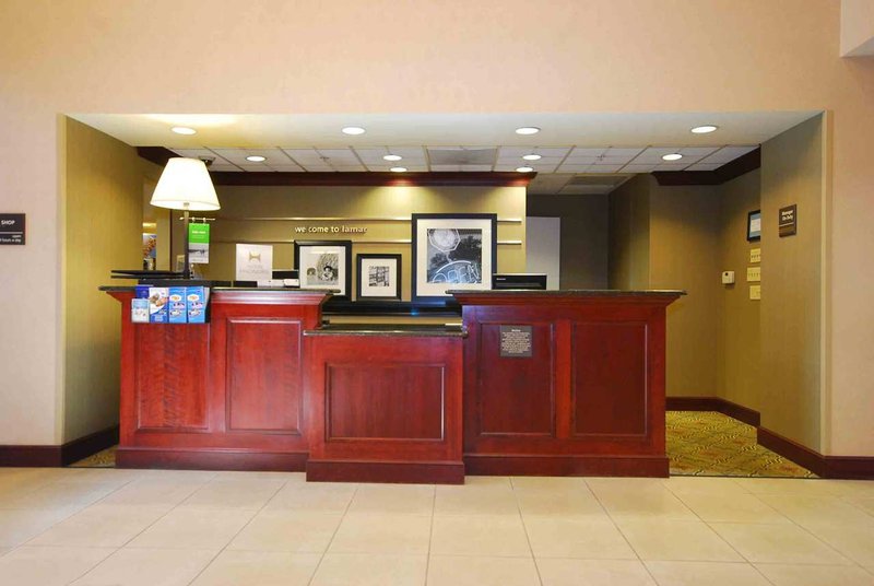 Hampton Inn & Suites Lamar - Mill Hall, PA