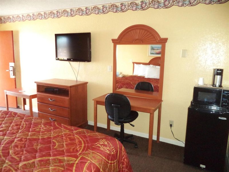 Americas Best Value Inn-Buda/South Austin - Buda, TX