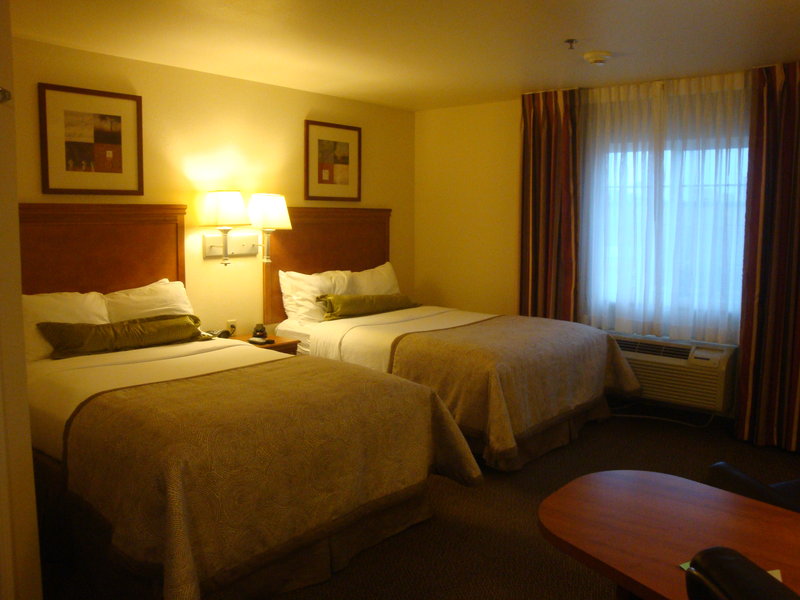 Candlewood Suites Bloomington-Normal - Colfax, IL